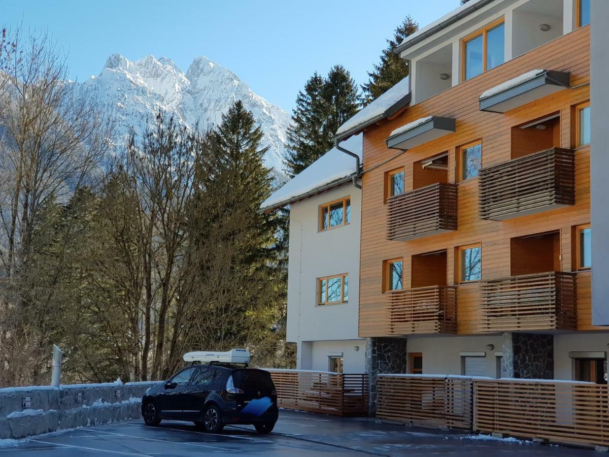 Apartamento Yellow Apartma Kranjska Gora Exterior foto