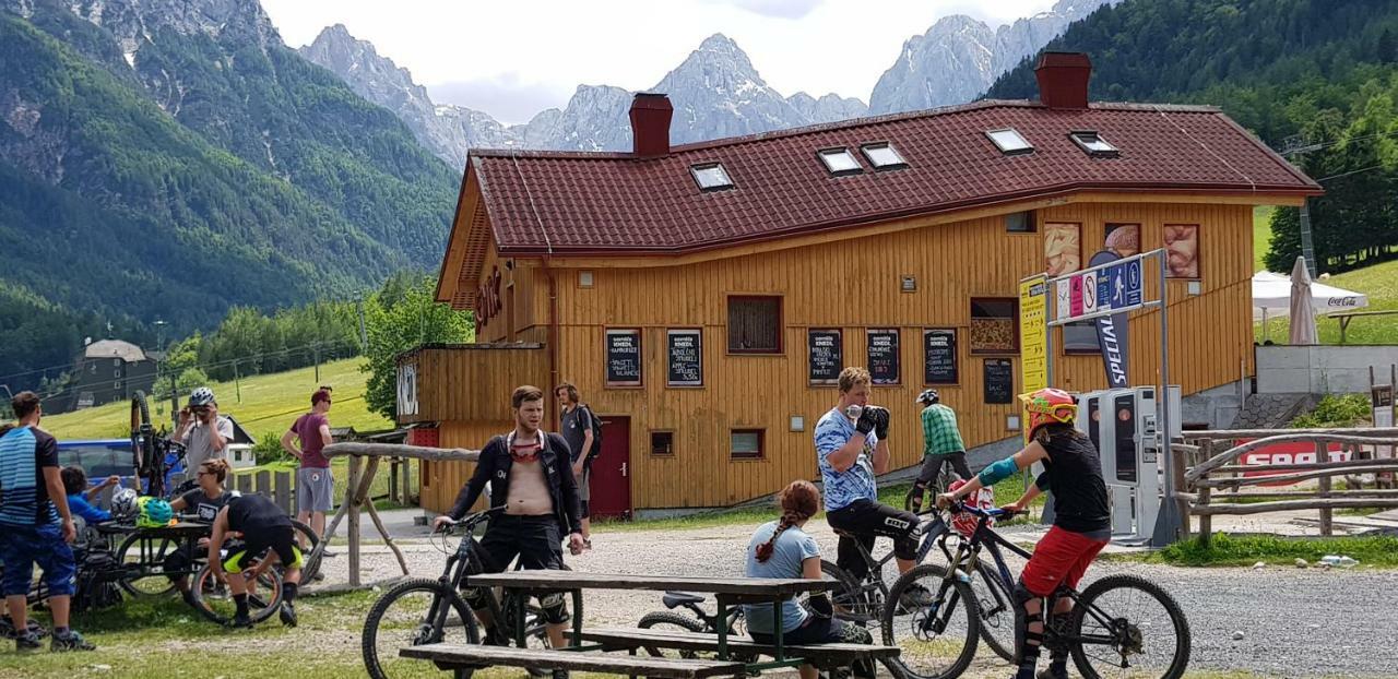 Apartamento Yellow Apartma Kranjska Gora Exterior foto