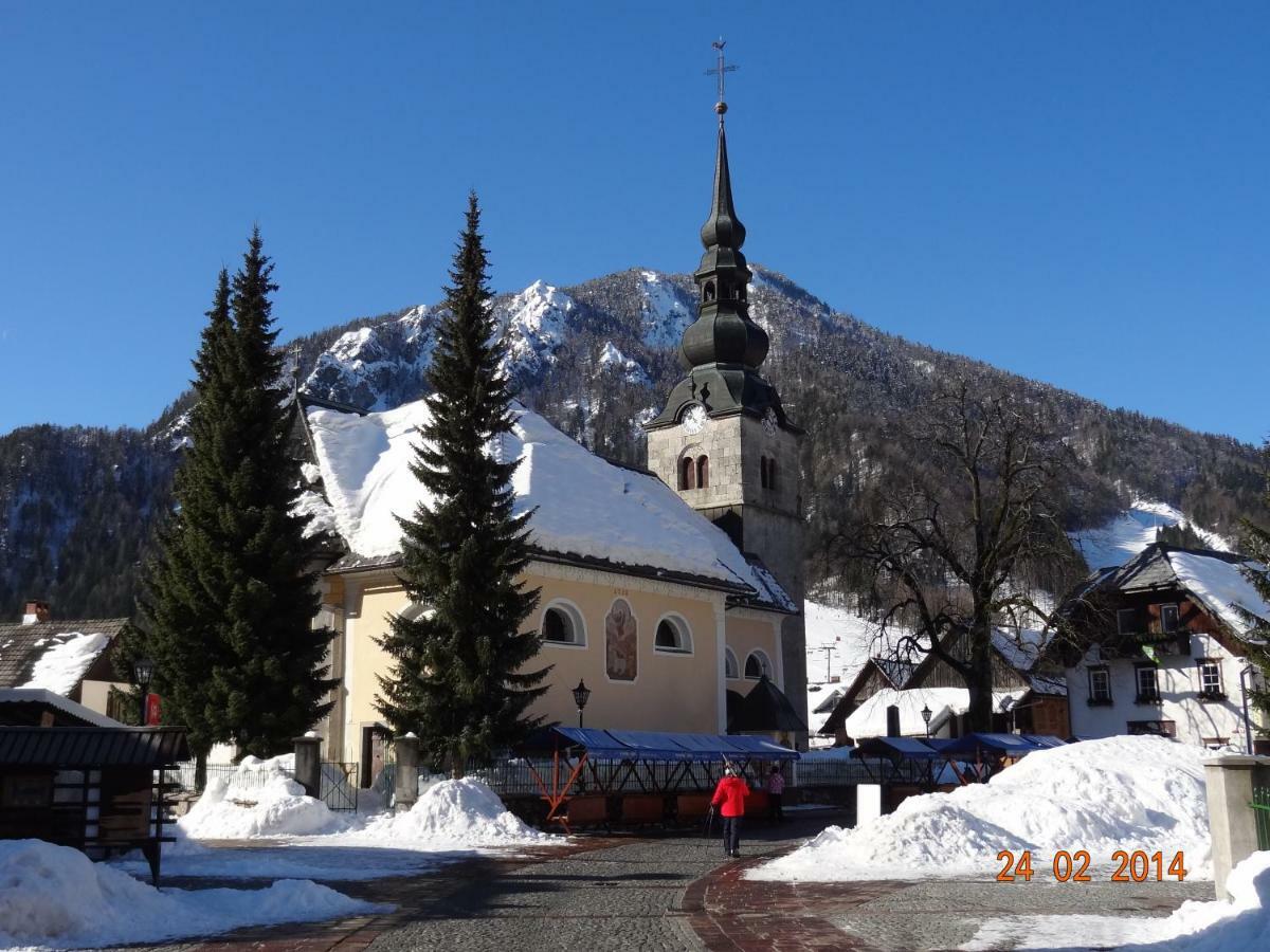 Apartamento Yellow Apartma Kranjska Gora Exterior foto
